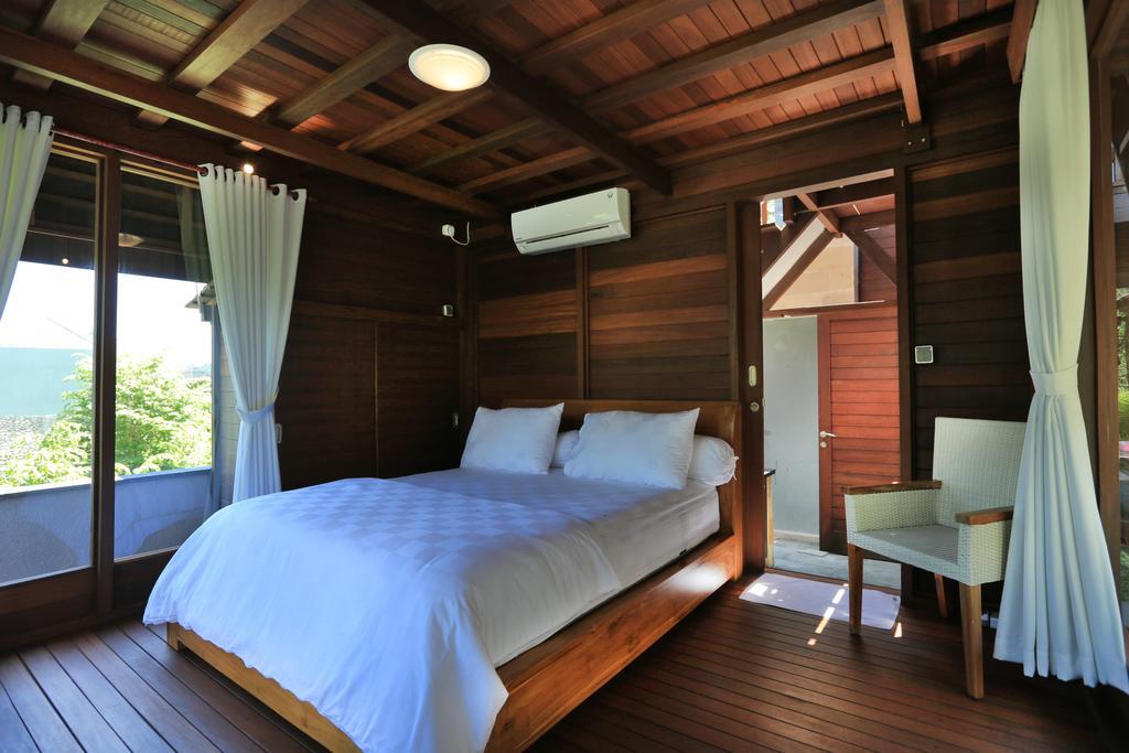 Raja Woods Villa Джимбаран Екстер'єр фото