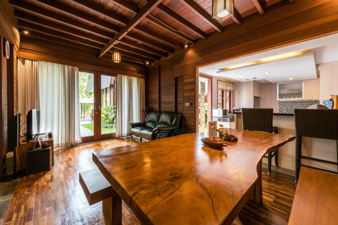Raja Woods Villa Джимбаран Екстер'єр фото